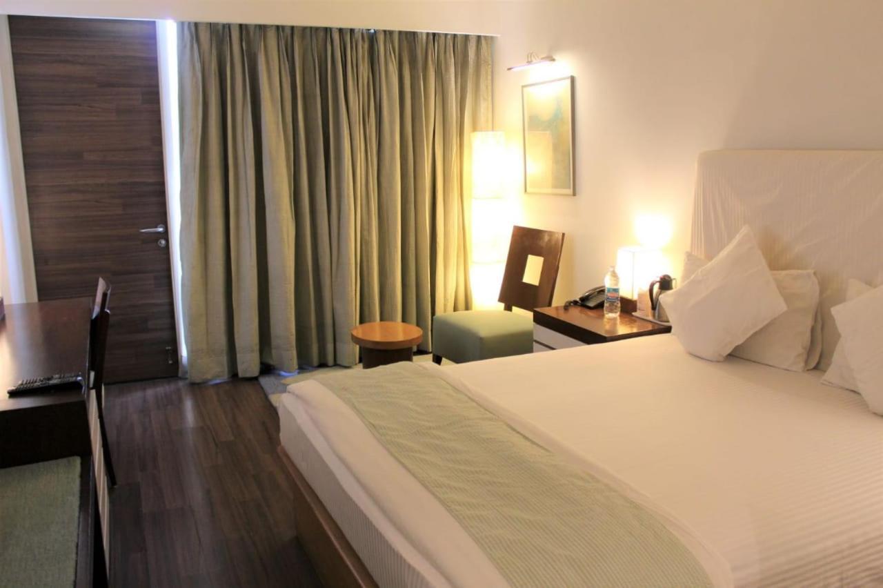 Kartikay Hotel Hisār Eksteriør billede