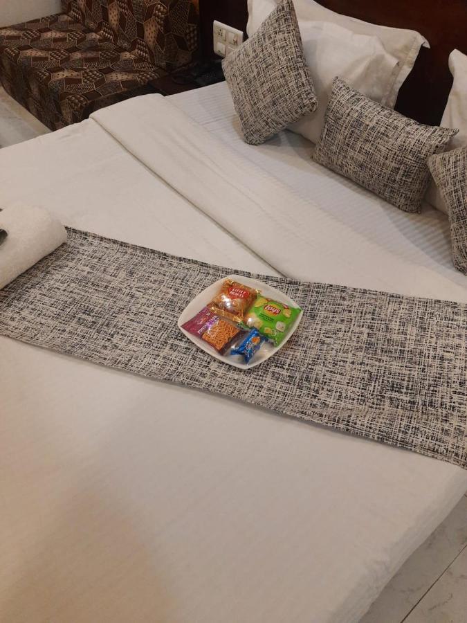 Kartikay Hotel Hisār Eksteriør billede